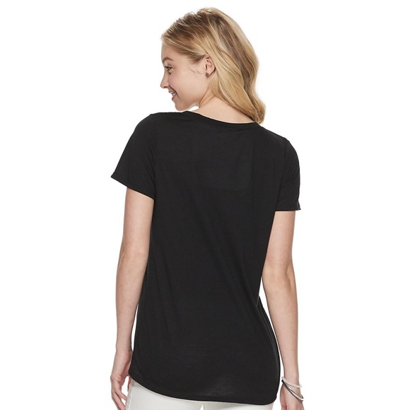 Juniors' Friends V-Neck Graphic Tee - Picture 3 of 4